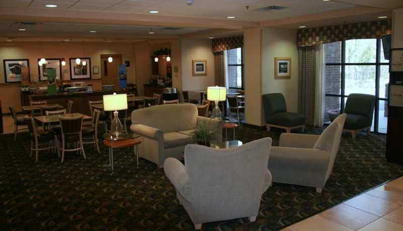 Hampton I-65/lakeshore Drive 3*